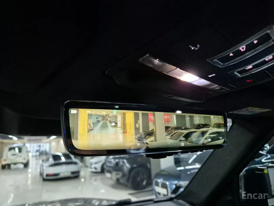 Фото 18 - Land Rover Defender