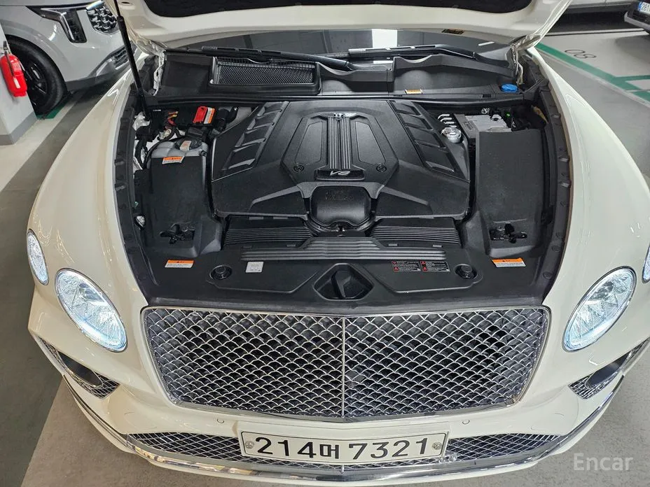 Фото 20 - Bentley Bentayga