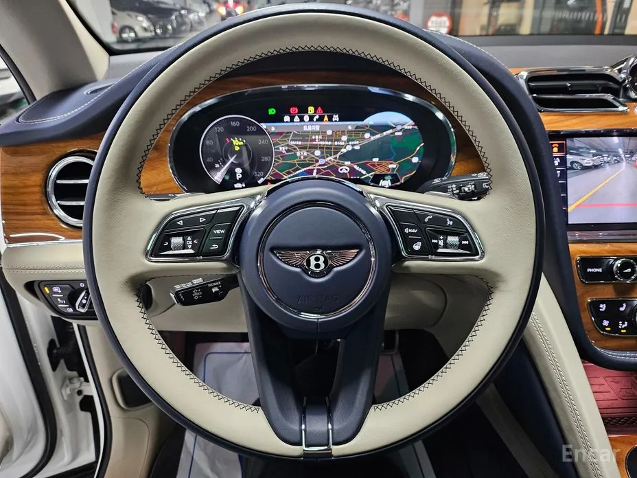 Фото 8 - Bentley Bentayga