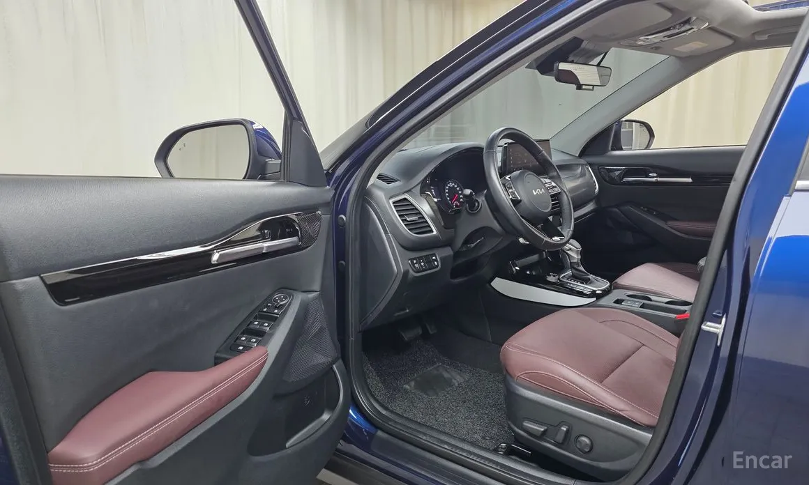 Фото 10 - Kia Seltos