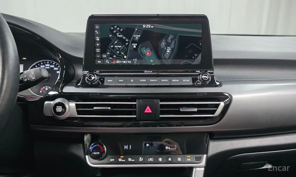 Фото 14 - Kia Seltos