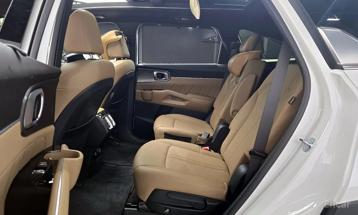 Фото 12 - Kia Sorento