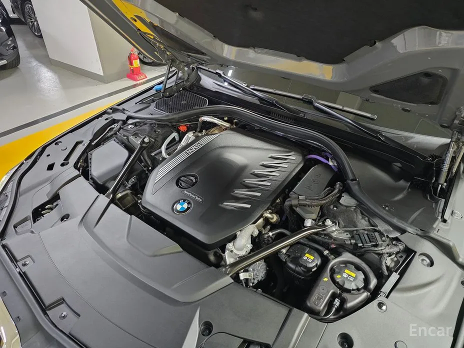 Фото 6 - BMW 7 Series