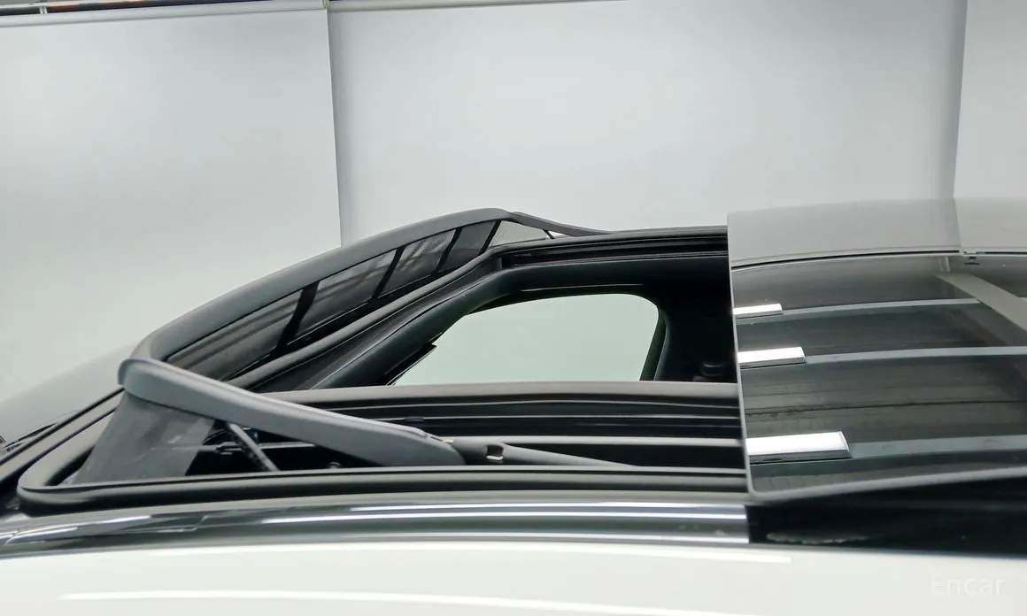 Фото 12 - Mercedes-Benz E-Class