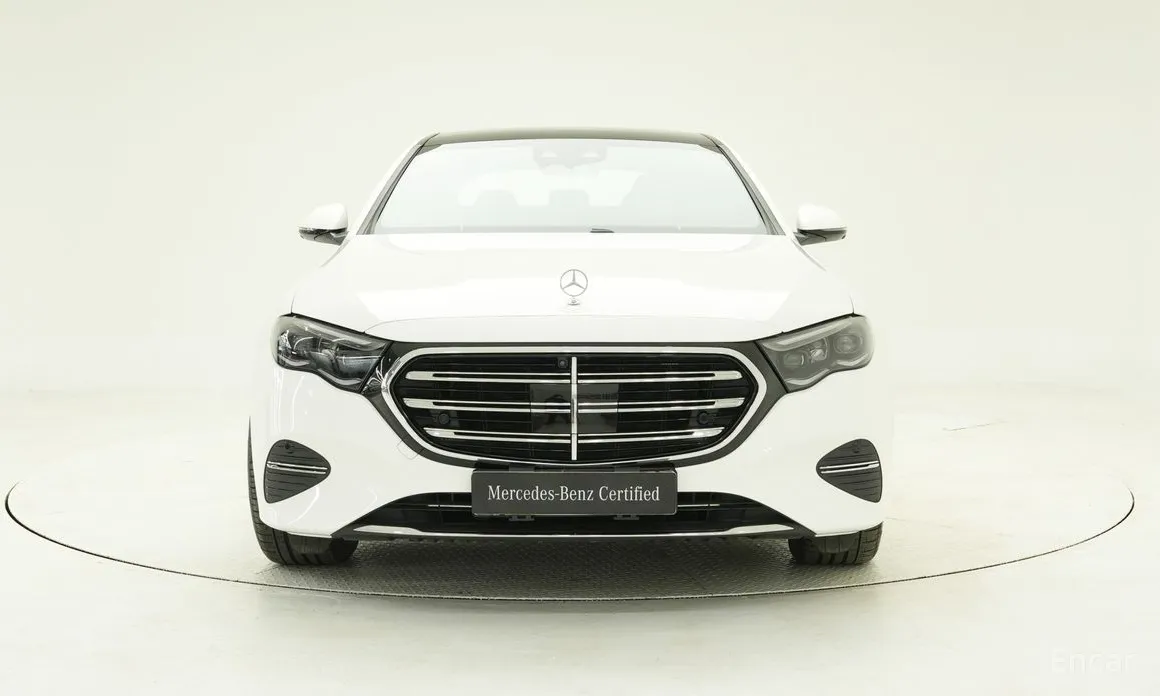 Фото 3 - Mercedes-Benz E-Class