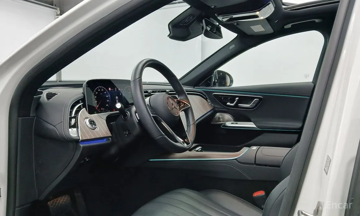 Фото 9 - Mercedes-Benz E-Class