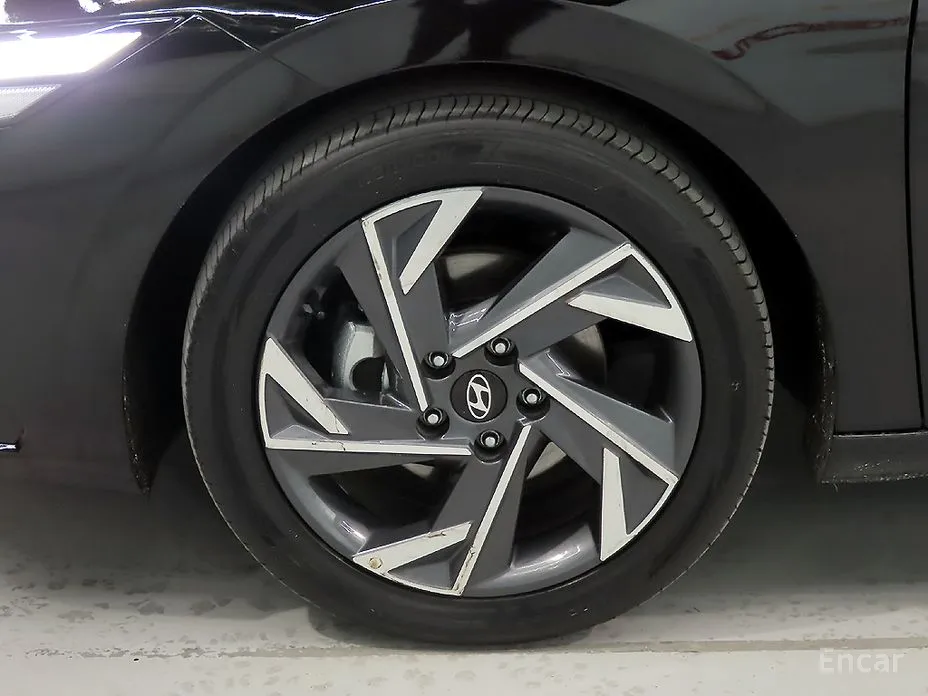 Hyundai Avante 2023 1.6