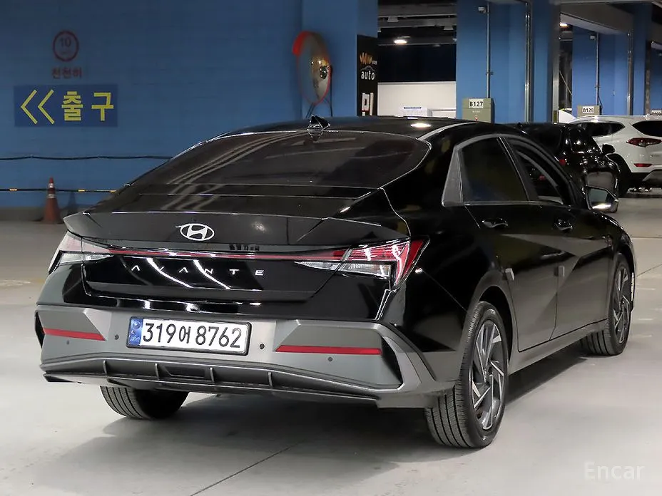 Hyundai Avante 2023 1.6