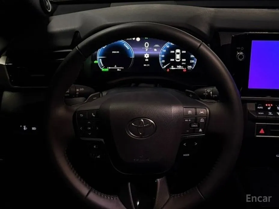 Фото 5 - Toyota Camry