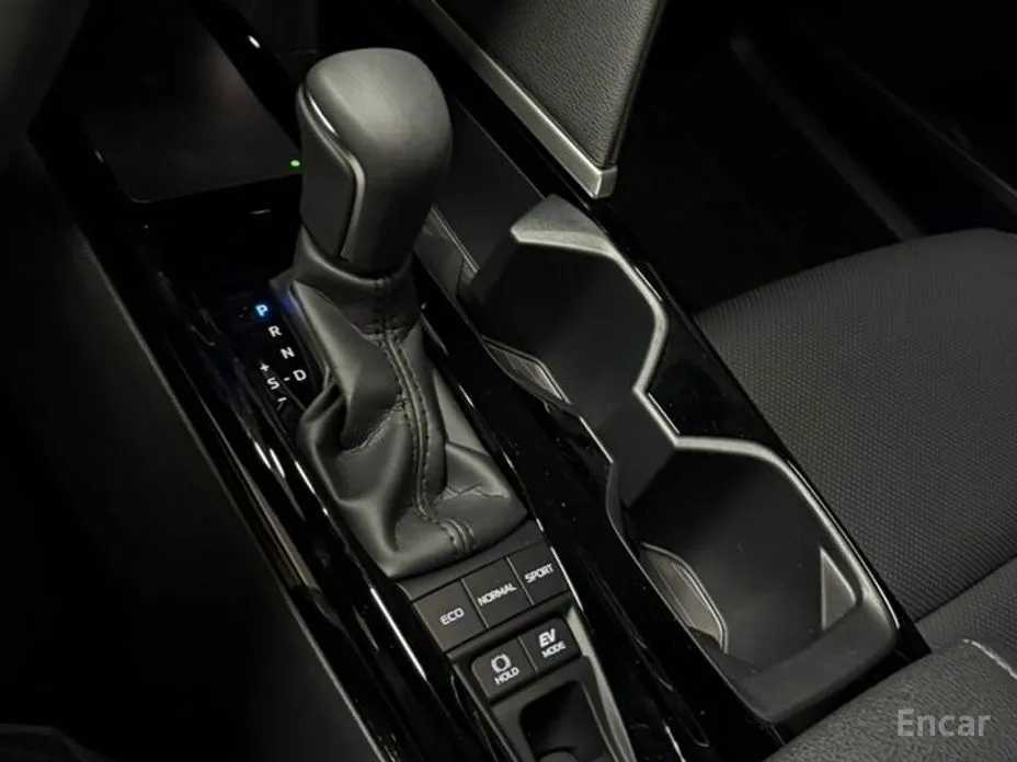 Фото 6 - Toyota Camry