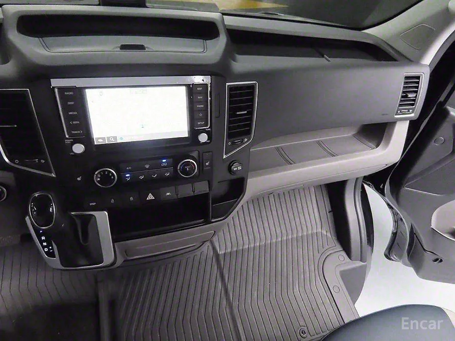 Фото 14 - Hyundai Solati