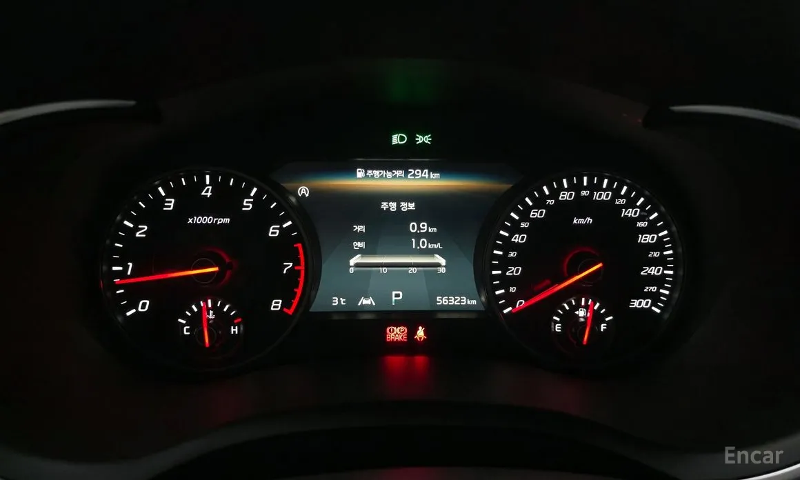 Фото 8 - Kia Stinger