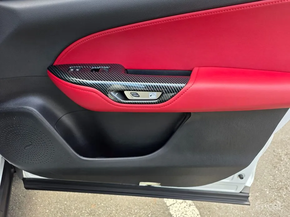 Фото 12 - Lexus NX