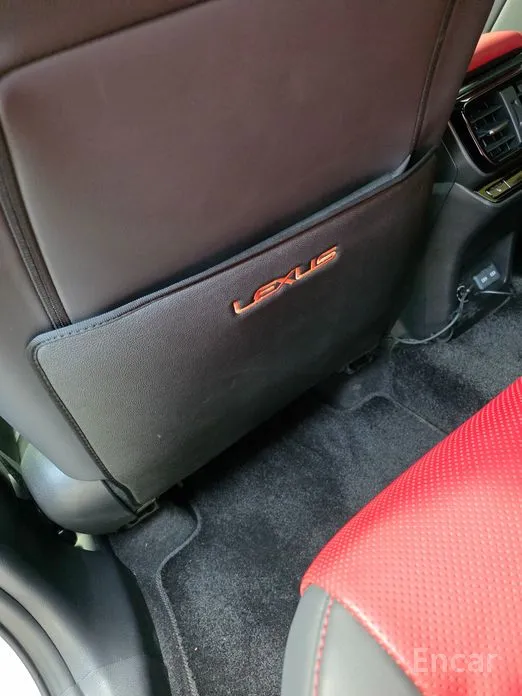 Фото 13 - Lexus NX