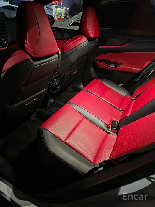 Фото 6 - Lexus NX