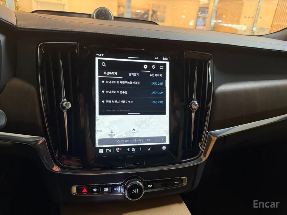 Фото 16 - Volvo V90