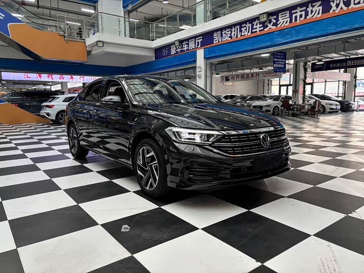 Фото 3 - Volkswagen Sagitar L