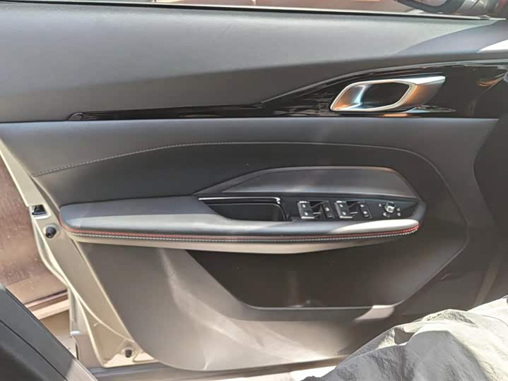 Фото 7 - Changan Oshan Z6