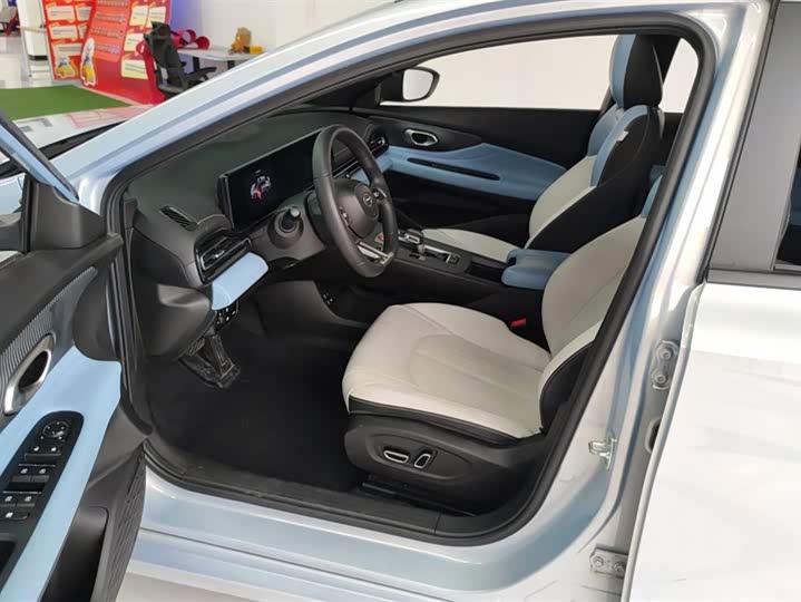 Фото 9 - GAC Trumpchi Empow R