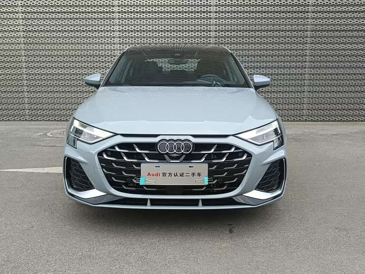 Фото 2 - Audi A3