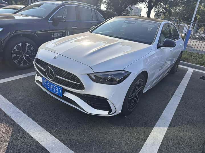 Фото 1 - Mercedes-Benz C-Class