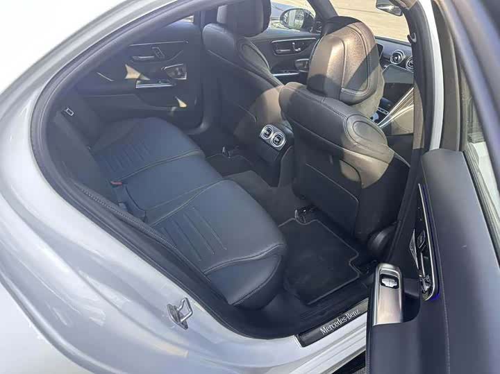 Фото 9 - Mercedes-Benz C-Class