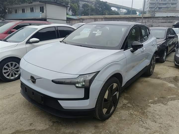 Фото 1 - Volvo EX30