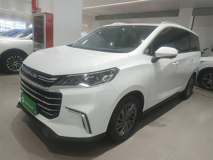 Фото 1 - Maxus G50