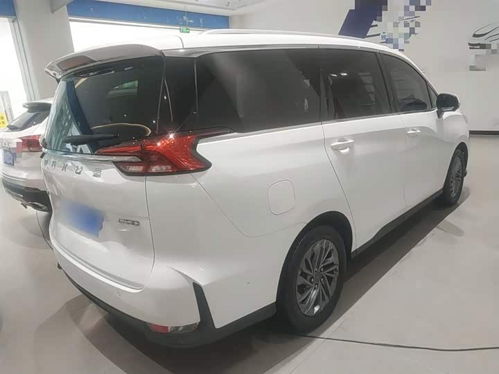 Фото 7 - Maxus G50