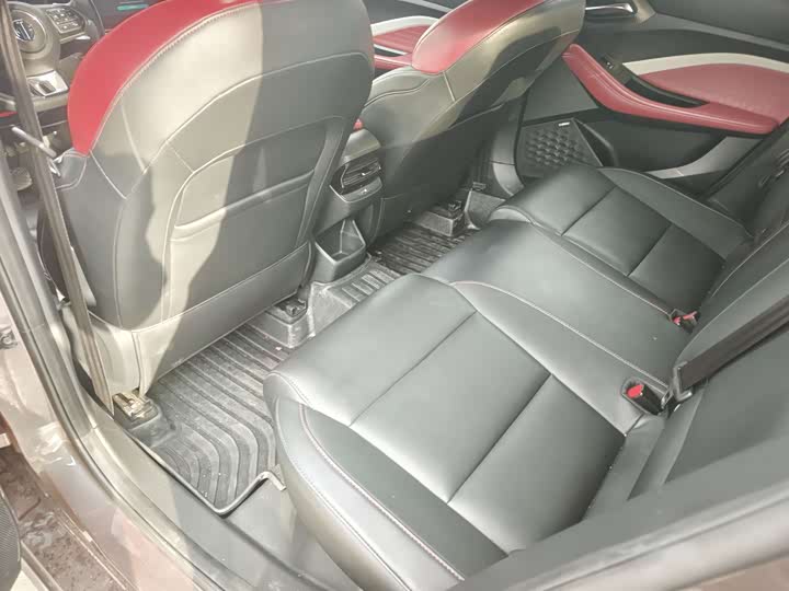 Фото 8 - MG Motor 5