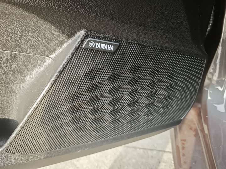 Фото 9 - MG Motor 5