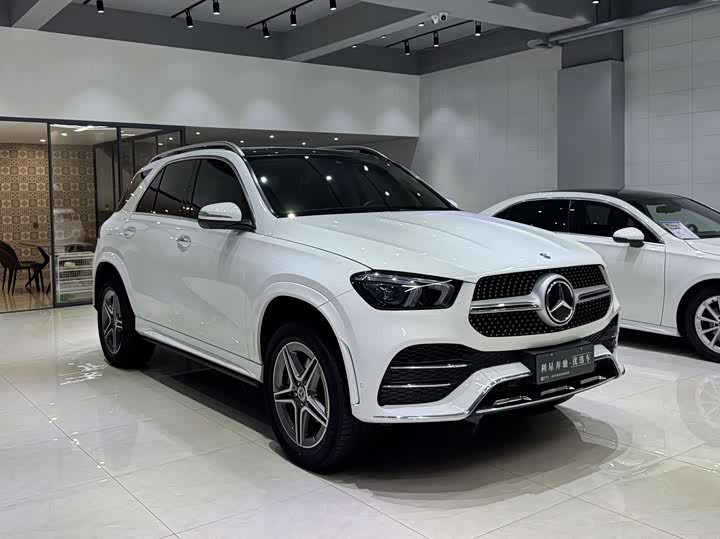 Фото 3 - Mercedes-Benz GLE-Class