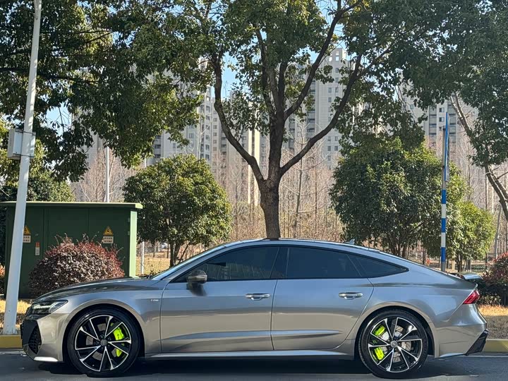 Фото 3 - Audi A7