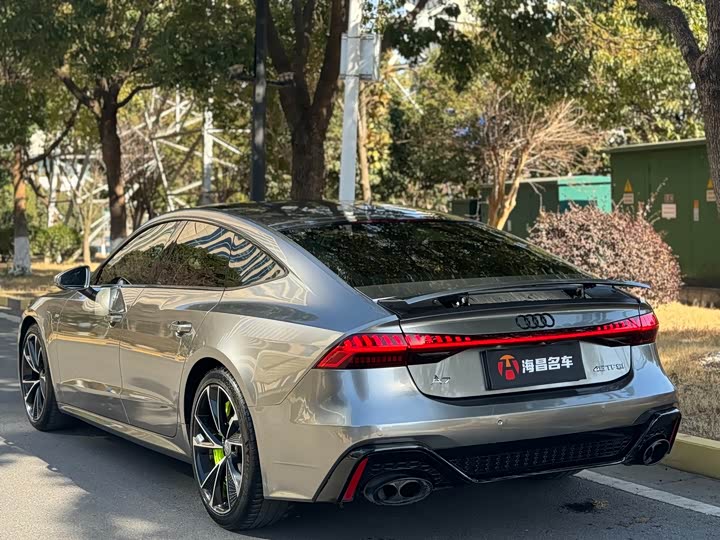 Фото 4 - Audi A7