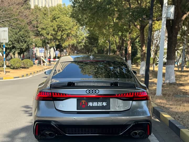 Фото 5 - Audi A7