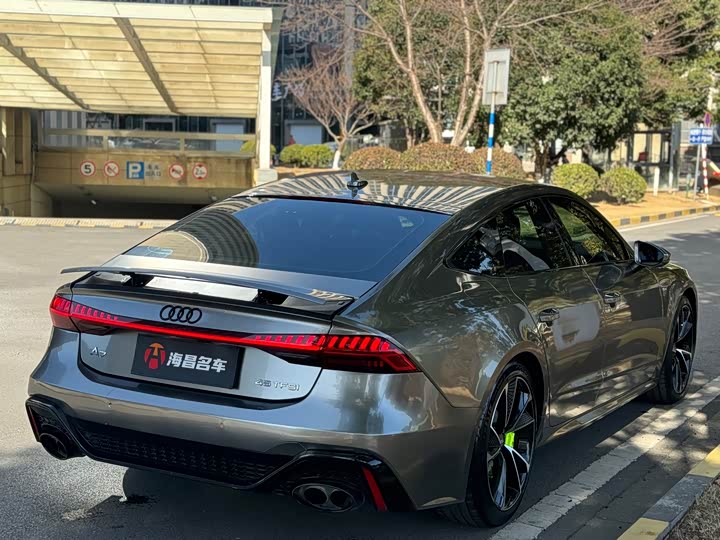 Фото 6 - Audi A7