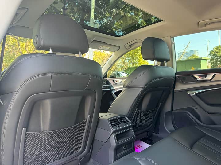 Фото 9 - Audi A7