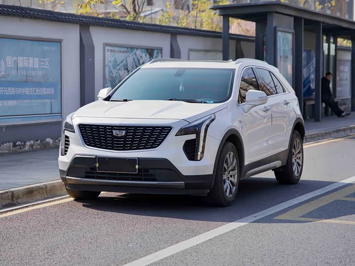 Фото 1 - Cadillac XT4