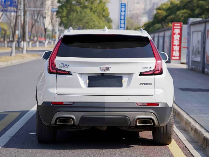 Фото 4 - Cadillac XT4