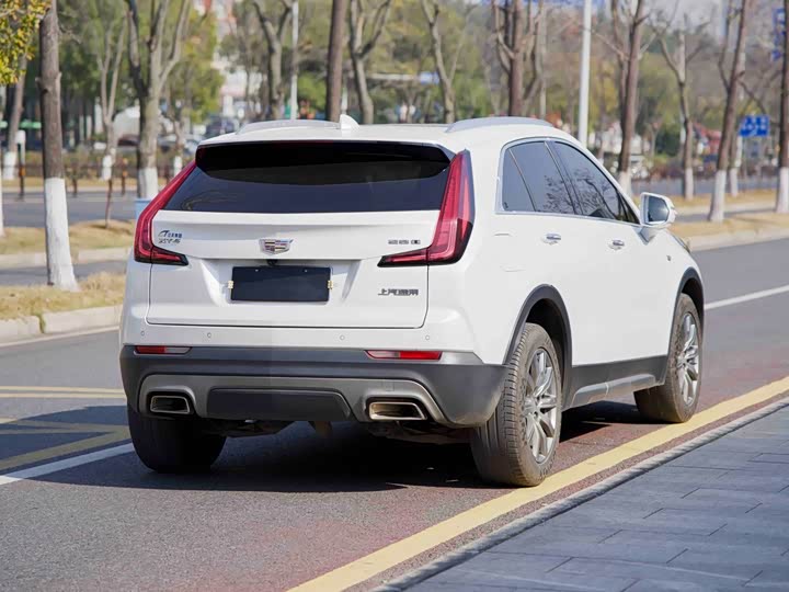 Фото 5 - Cadillac XT4