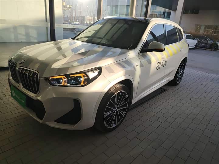 Фото 2 - BMW X1