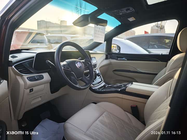 Фото 6 - Buick GL8 ES