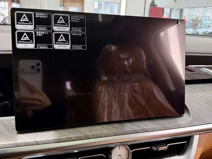 Фото 7 - Tank 500 Hybrid