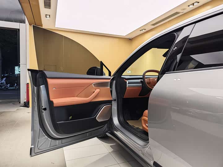 Фото 7 - Nio Onvo L60