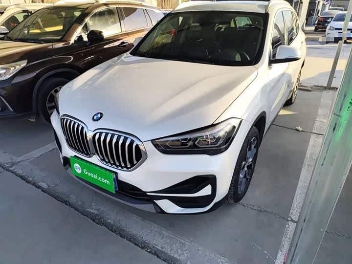Фото 2 - BMW X1