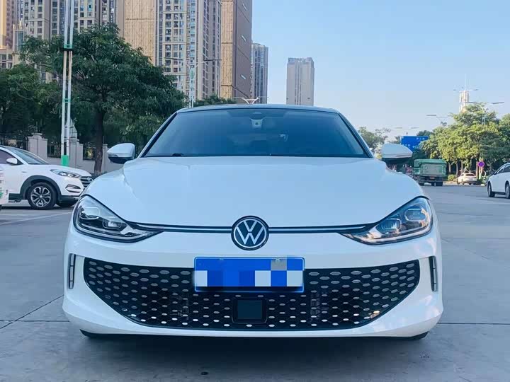 Фото 2 - Volkswagen Lamando L