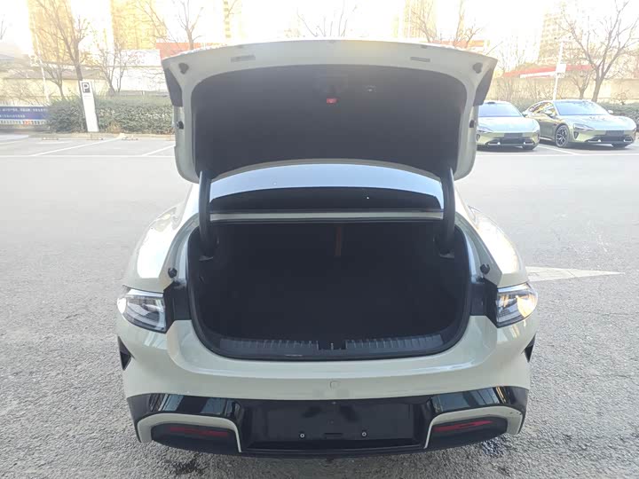 Фото 8 - Xiaomi SU7