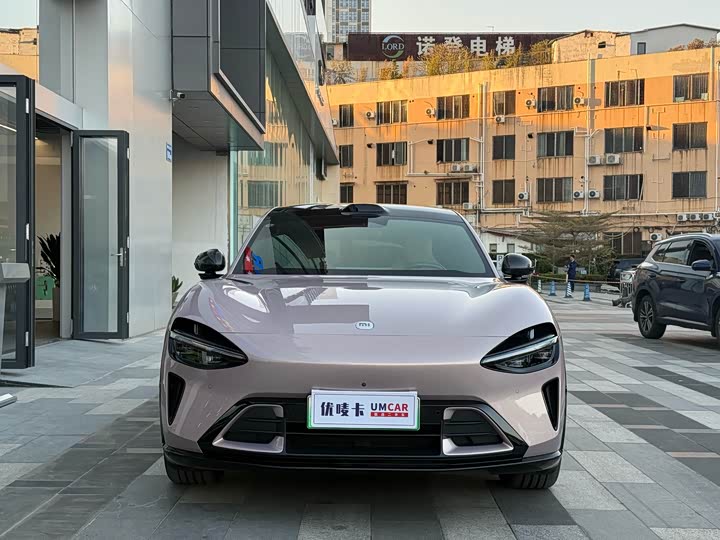 Фото 2 - Xiaomi YU7