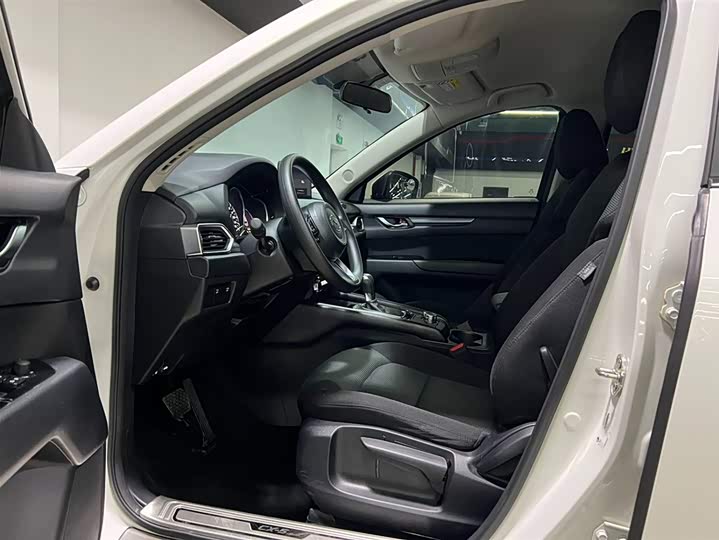 Фото 8 - Mazda CX-5