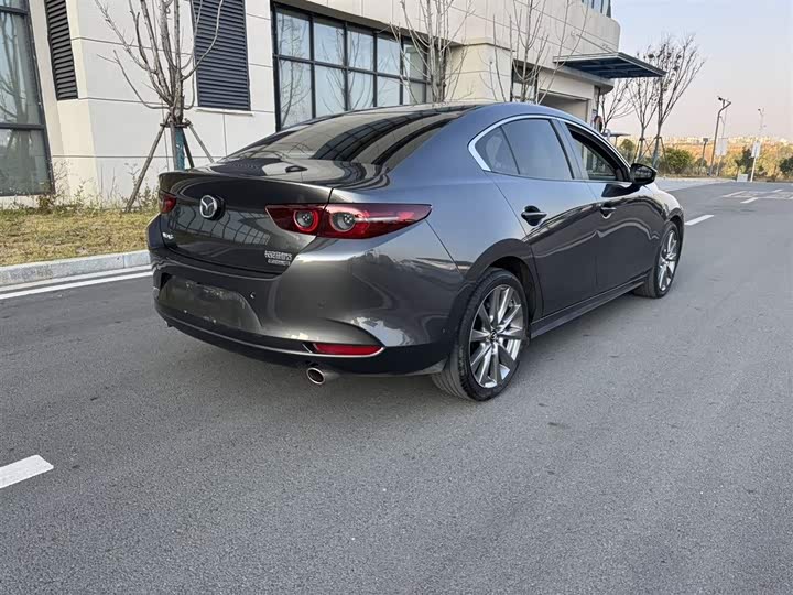 Фото 9 - Mazda 3 (Axela)